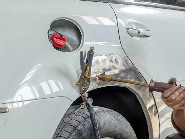 Limarija i nivelacija karoserije posle bočnog sudara - kvalitetna popravka